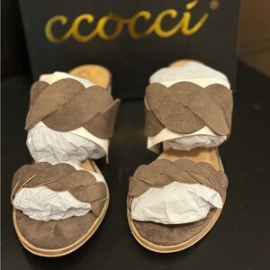 VICI, Ccocci Felicia Faux Suede Sandel, Charcoal, Size 10